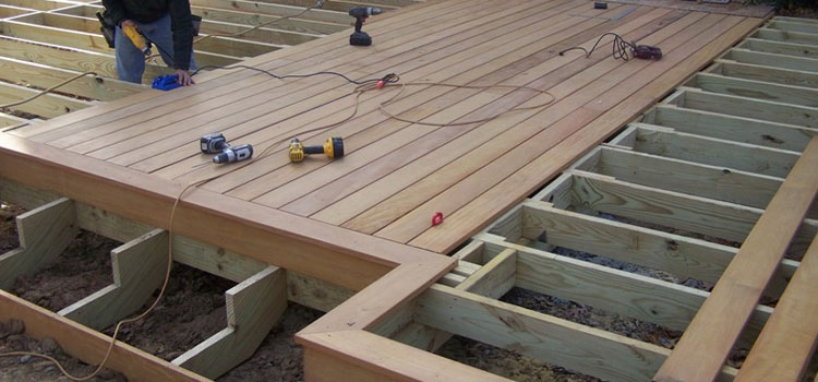 Wood Deck Builders in Los Angeles, CA